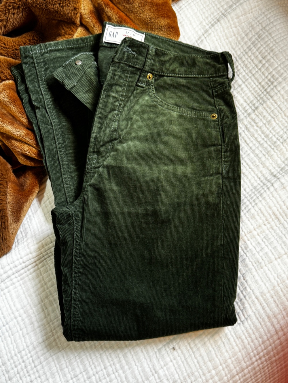GAP Women's Dark Olive Corduroy Slim Straight Jeans